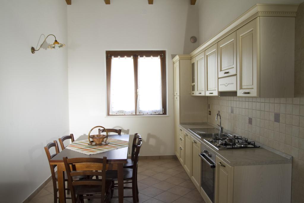 Mosciano SantʼAngelo Residence Colle Veroni חדר תמונה