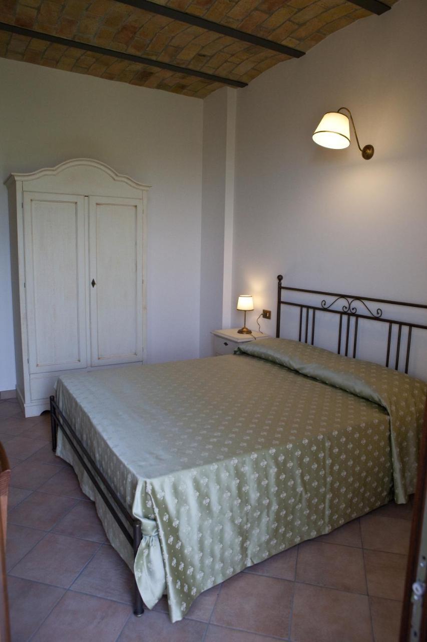 Mosciano SantʼAngelo Residence Colle Veroni מראה חיצוני תמונה