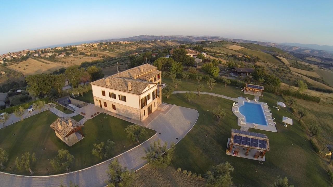 Mosciano SantʼAngelo Residence Colle Veroni מראה חיצוני תמונה