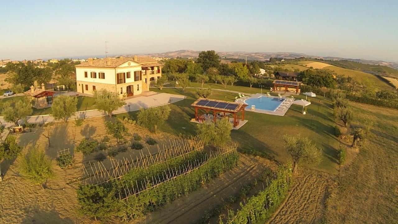 Mosciano SantʼAngelo Residence Colle Veroni מראה חיצוני תמונה